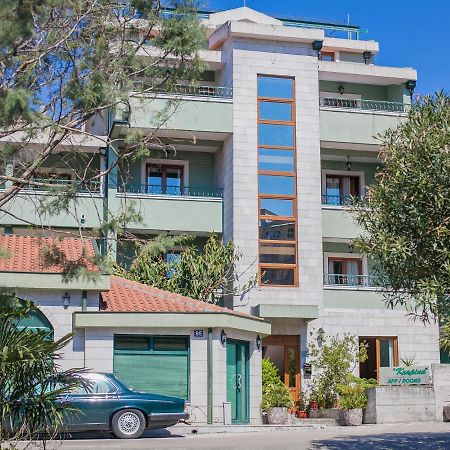 Apartments Krapina Lux บุดวา ภายนอก รูปภาพ