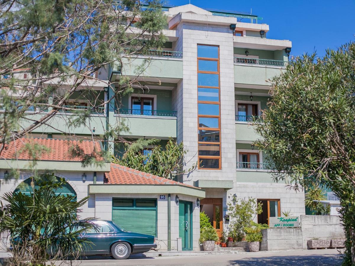 Apartments Krapina Lux บุดวา ภายนอก รูปภาพ