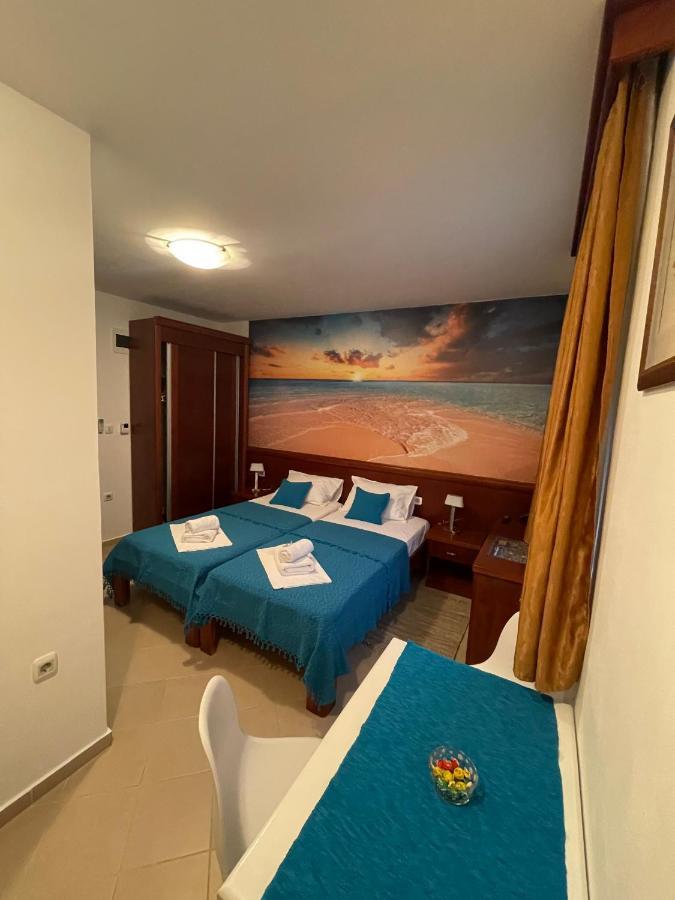 Apartments Krapina Lux บุดวา ภายนอก รูปภาพ