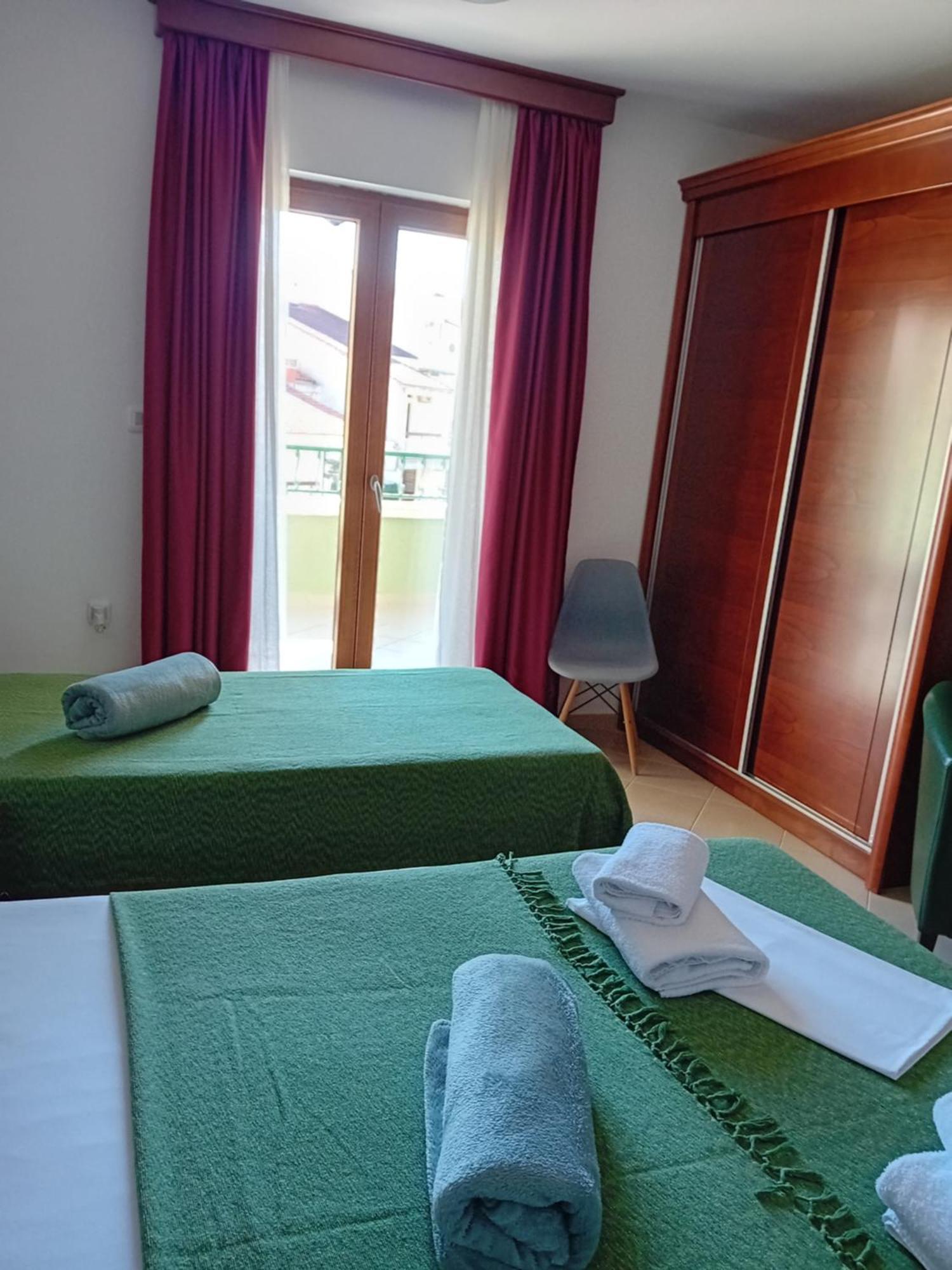 Apartments Krapina Lux บุดวา ภายนอก รูปภาพ