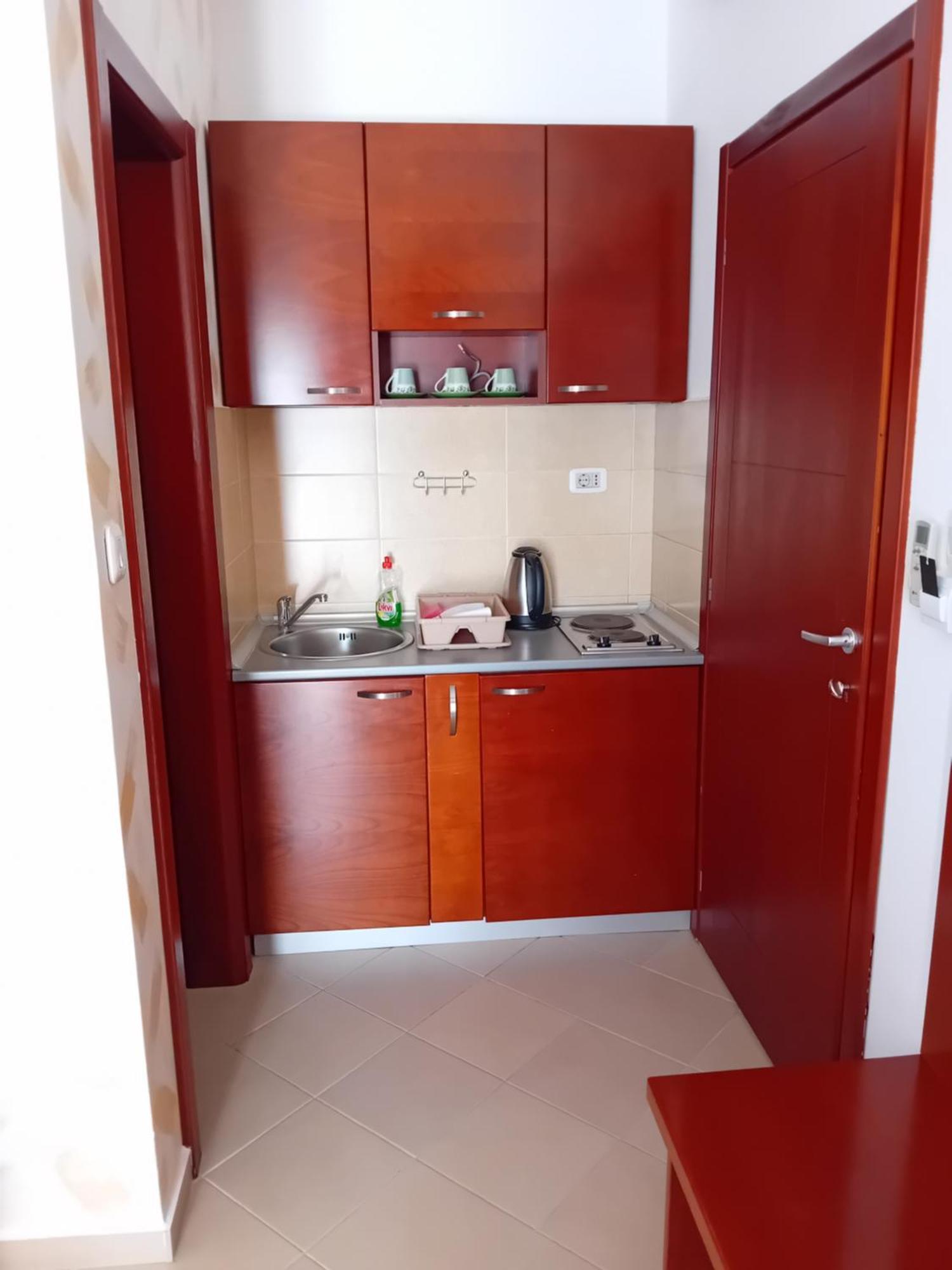 Apartments Krapina Lux บุดวา ภายนอก รูปภาพ
