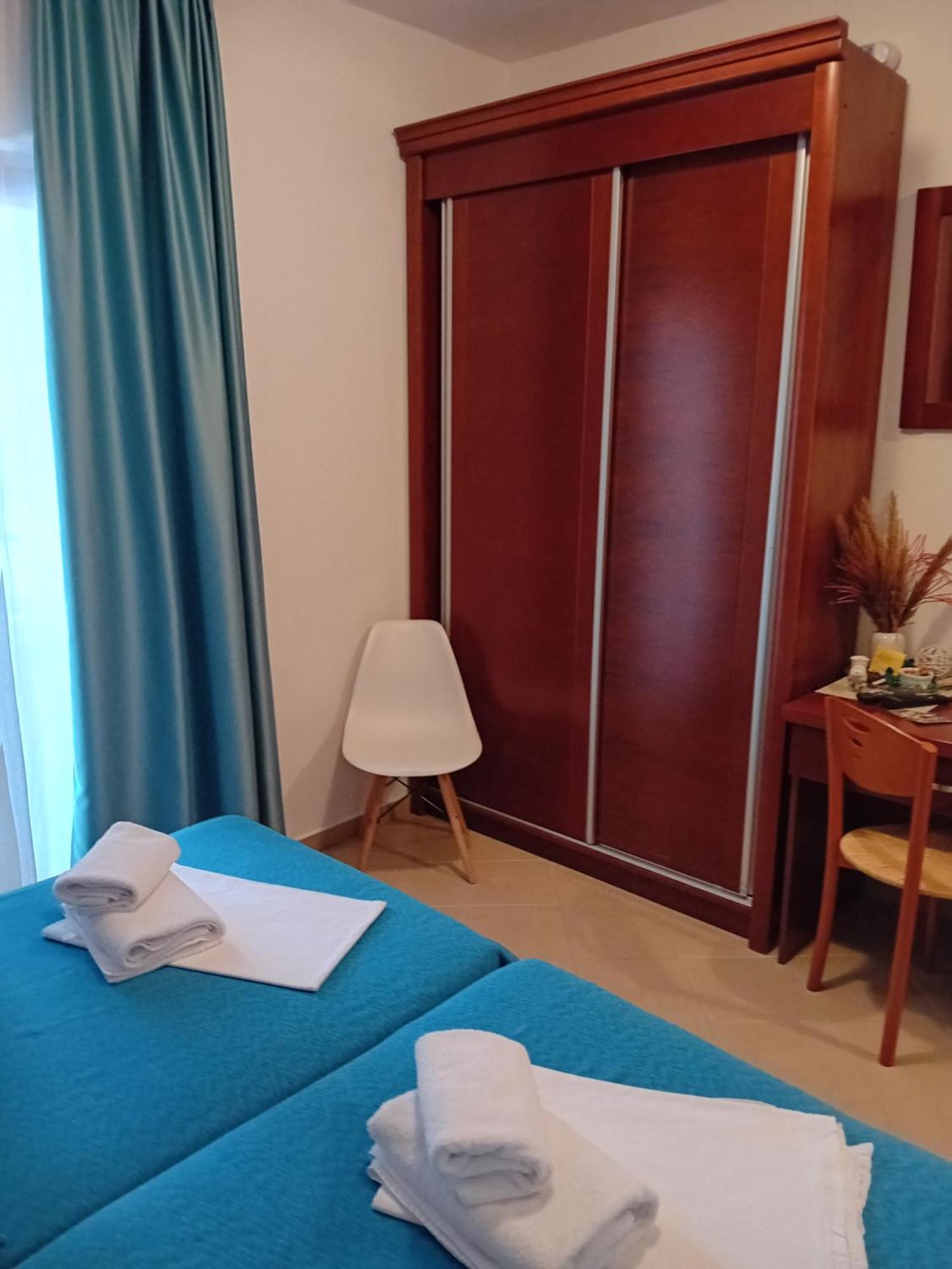 Apartments Krapina Lux บุดวา ภายนอก รูปภาพ