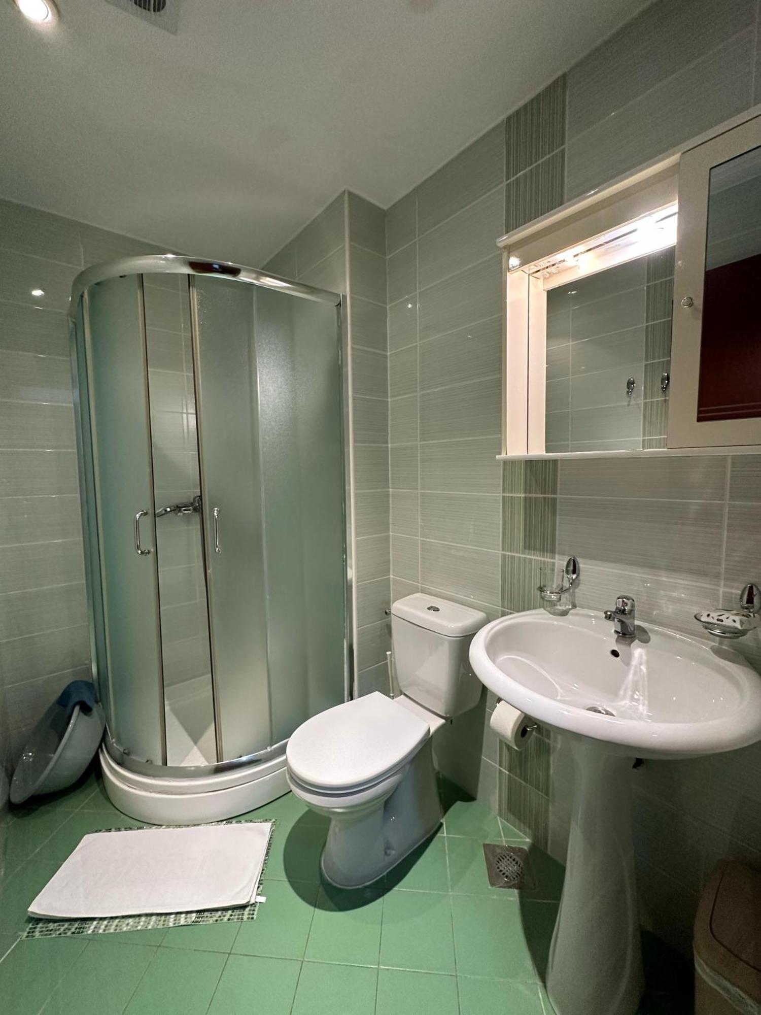 Apartments Krapina Lux บุดวา ภายนอก รูปภาพ